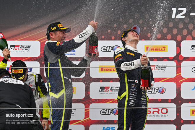 2年目のSROジャパンカップでタイトルを獲得した都筑晶裕／川端伸太朗組「プレッシャーのなかでのチャンピオンは嬉しい」と喜び