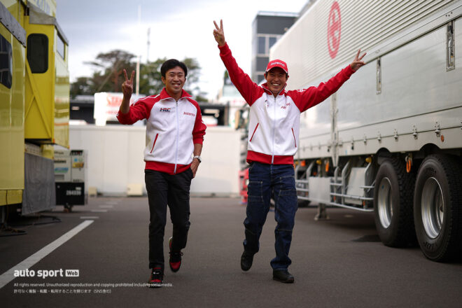 小出峻と塚越広大（Astemo CIVIC TYPE R-GT）