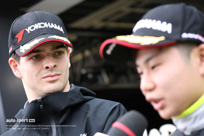ザック・オサリバンと小林利徠斗（CARGUY Ferrari 296 GT3）