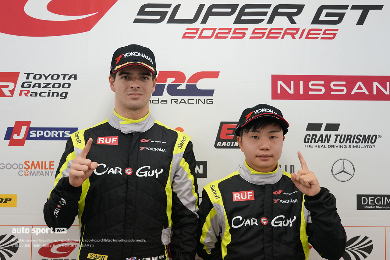 ザック・オサリバンと小林利徠斗（CARGUY Ferrari 296 GT3）