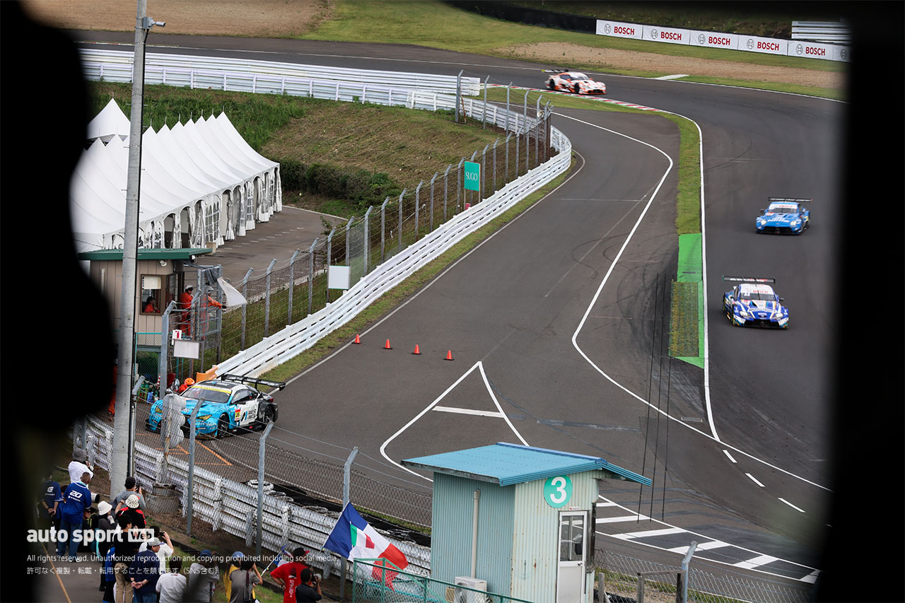 ANEST IWATA RC F GT3（I.フラガ／安田裕信）