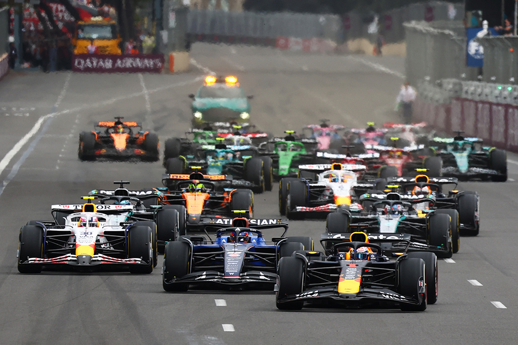 フェルスタッペンが今季4勝目。角田裕毅はローソンに敗れるも6位