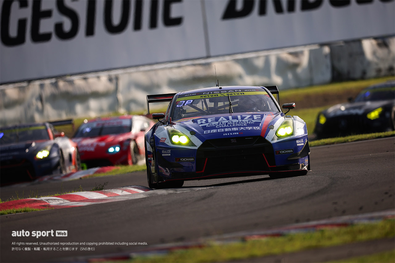 リアライズ日産メカニックチャレンジ GT-R（J.P.デ・オリベイラ／平手晃平）