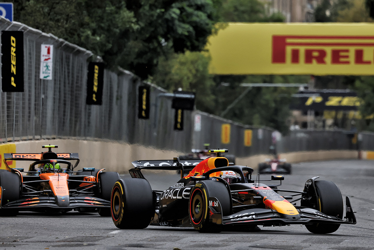 F1 レッドブル　角田裕毅　フェルスタッペン　カード　非売品 F1】角田裕毅は初日9番手 フェルスタッペンとは0.192秒差「結果