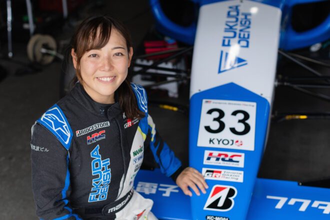 岩岡万梨恵（FUKUDA racing KC-MG01）