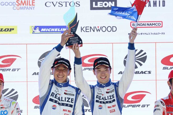 松田次生／名取鉄平（リアライズコーポレーション ADVAN Z）