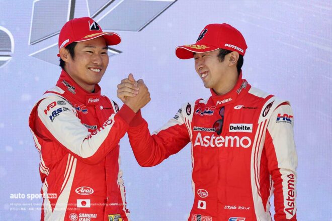 塚越広大と小出峻（Astemo CIVIC TYPE R-GT）