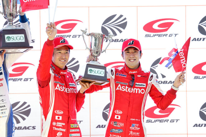 塚越広大と小出峻（Astemo CIVIC TYPE R-GT）