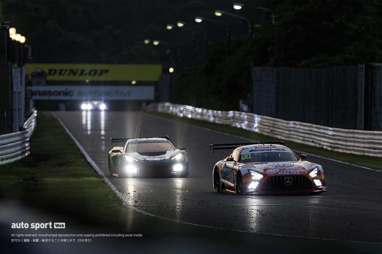 グッドスマイル・レーシングの00号車メルセデスAMG GT3エボ（谷口信輝／片岡龍也／小林可夢偉）
