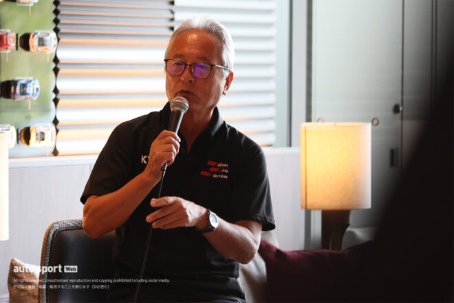 「ハイパーカーに乗る準備はできている」WEC初勝利の佐藤が凱旋トーク。“先輩”マクラーレン使いの関谷から辛口エールも