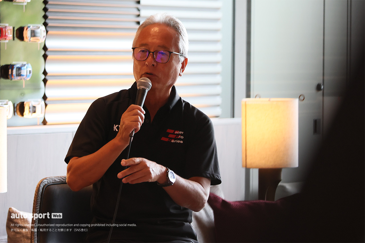 「ハイパーカーに乗る準備はできている」WEC初勝利の佐藤が凱旋トーク。“先輩”マクラーレン使いの関谷から辛口エールも