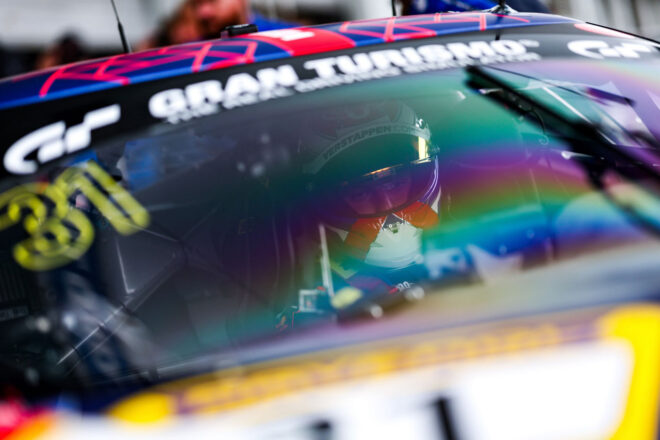 マックス・フェルスタッペン、ニュルブルクリンク耐久シリーズでGT3レースデビュー即優勝。F1イタリアGPから怒涛の3連勝