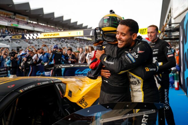 トップチェッカー直前にペナルティ、81号車コルベットが劇的逆転【WEC富士LMGT3決勝レポート】