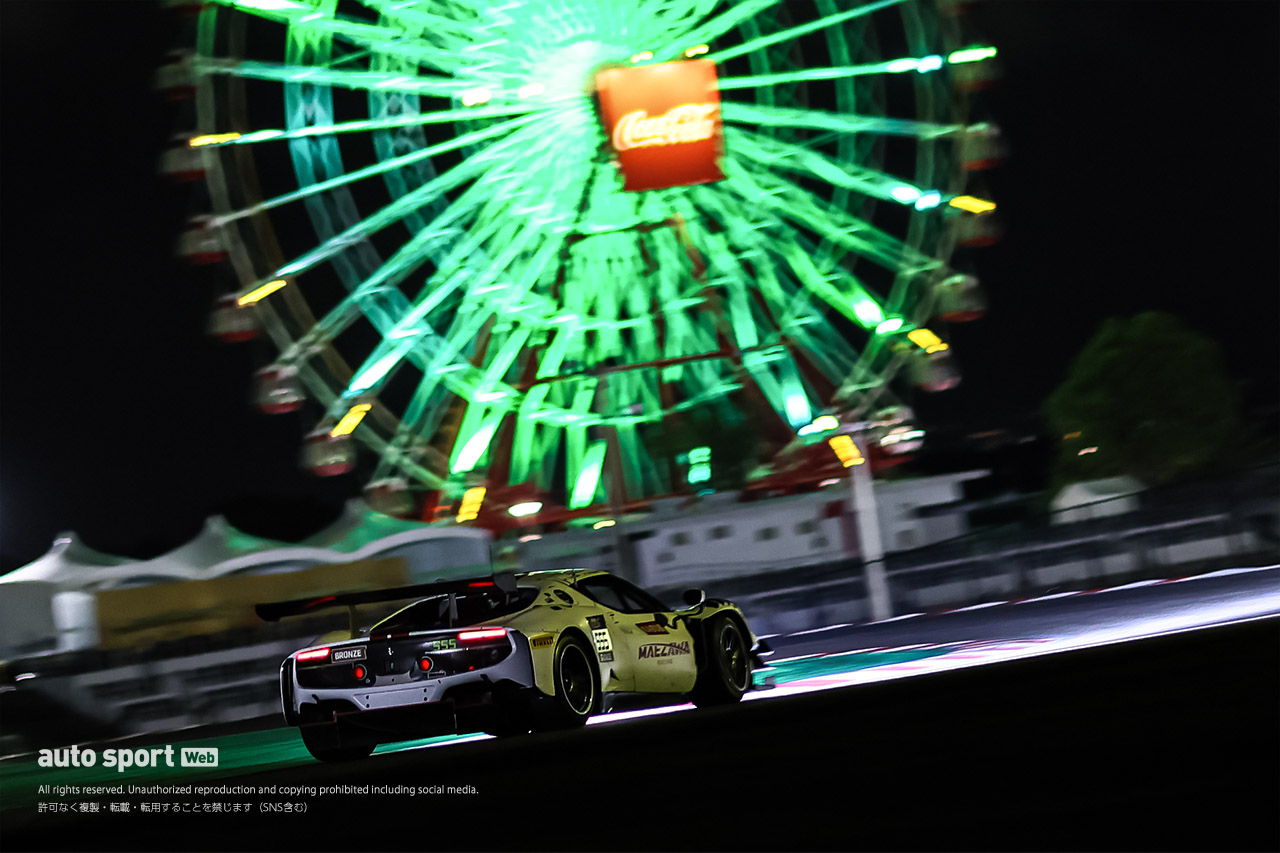 マエザワ・レーシングの555号車フェラーリ296 GT3（前澤友作／横溝直輝／トーマス・ノイバウアー）