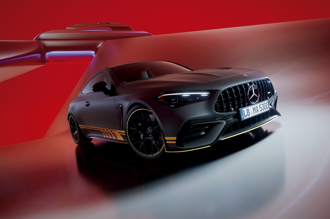 高性能部門AMGが手掛けた『CLE53 4MATIC+ Coupé』に、限定車“MANUFAKTUR Edition（マヌファクトゥーア・エディション）”が登場