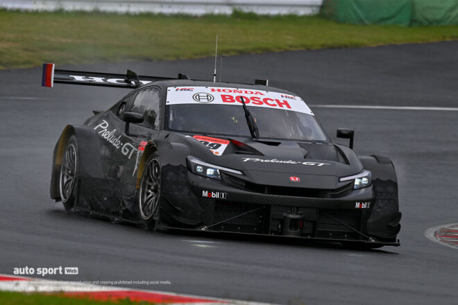 ホンダ／HRCの新型GT500マシンのプレリュードGTがSUGOでシェイクダウン。ウエットのなか順調に周回