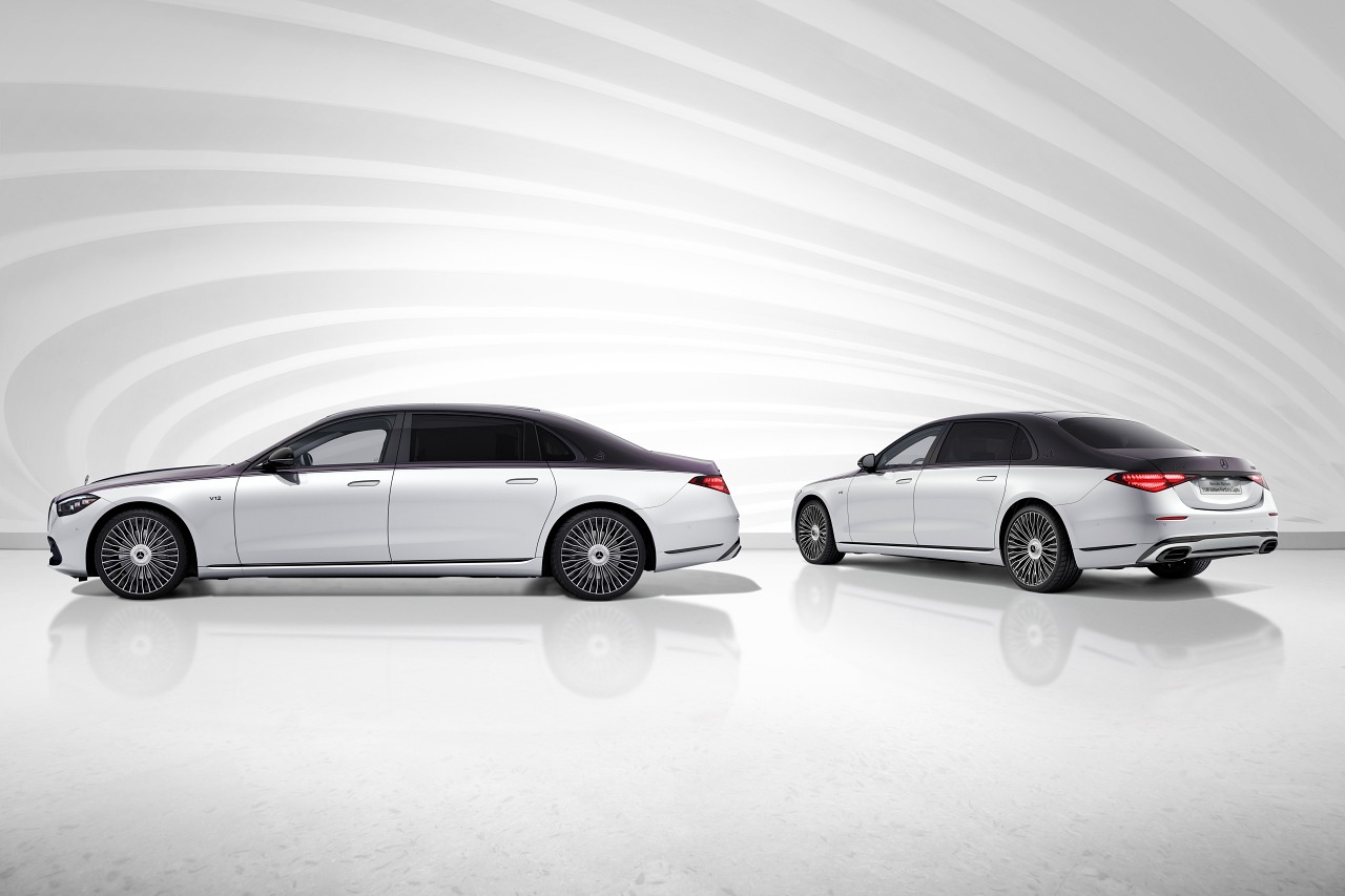 メルセデス、旗艦『Sクラス』に漆黒の限定車を導入。マイバッハには限定5台のツートーン仕様も