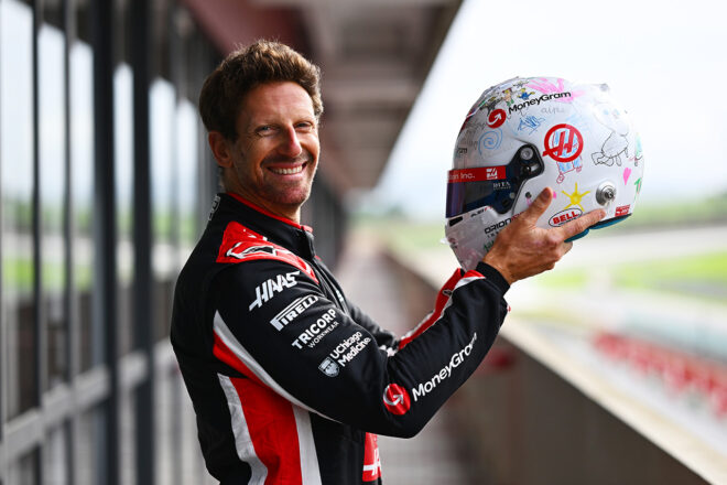 オコンとベアマンに必要な“正反対のアプローチ”／願いが叶ったグロージャンのF1走行【F1チームの戦い方：小松礼雄コラム第11回】