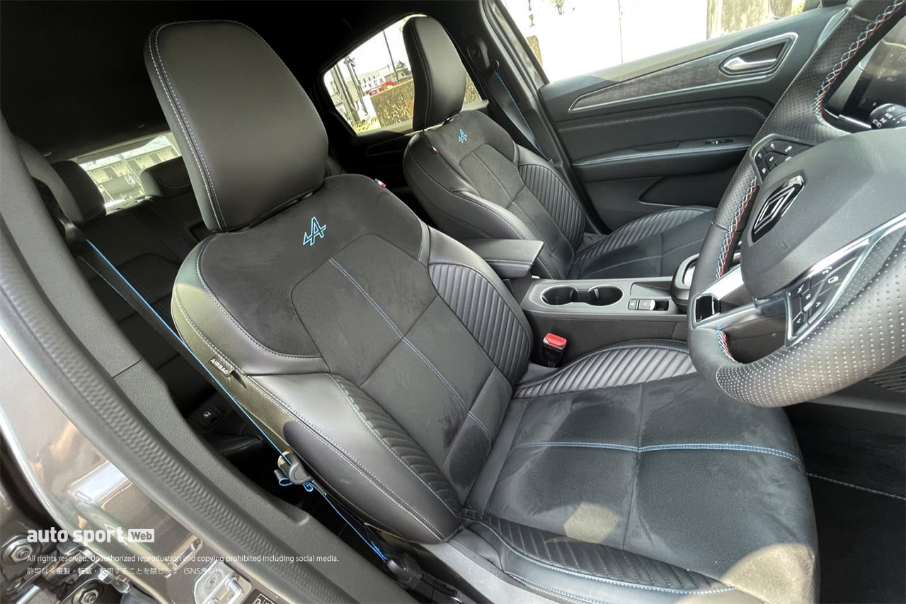 【乗り心地のよいクルマ探求所】ルノーが考える“現代セダン”アルカナ。長距離移動もノンストレス、燃費もバツグン