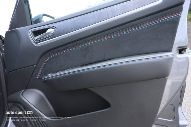 【乗り心地のよいクルマ探求所】ルノーが考える“現代セダン”アルカナ。長距離移動もノンストレス、燃費もバツグン