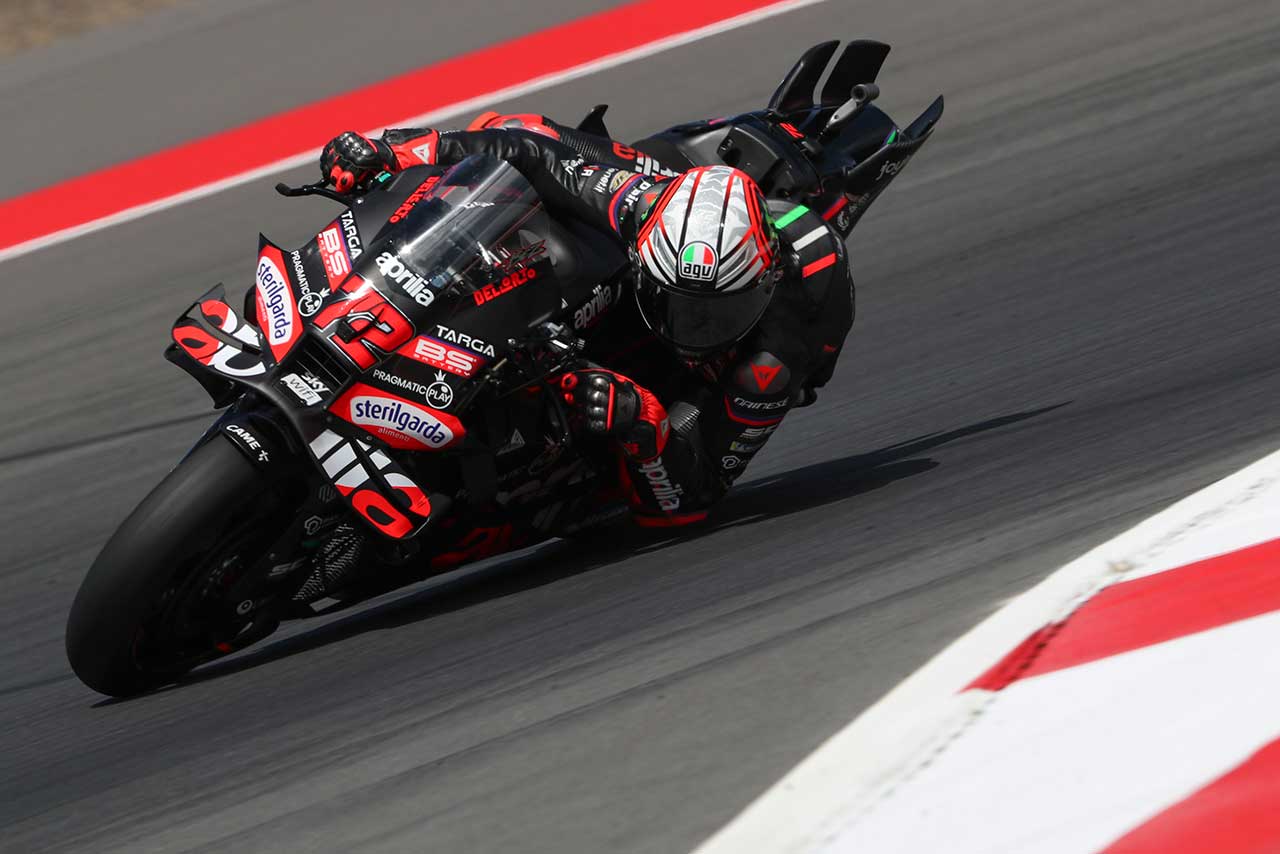 ベゼッチがレコードを更新する走りでポールポジション獲得。サテライトチームがフロントロウ／MotoGP第18戦インドネシアGP