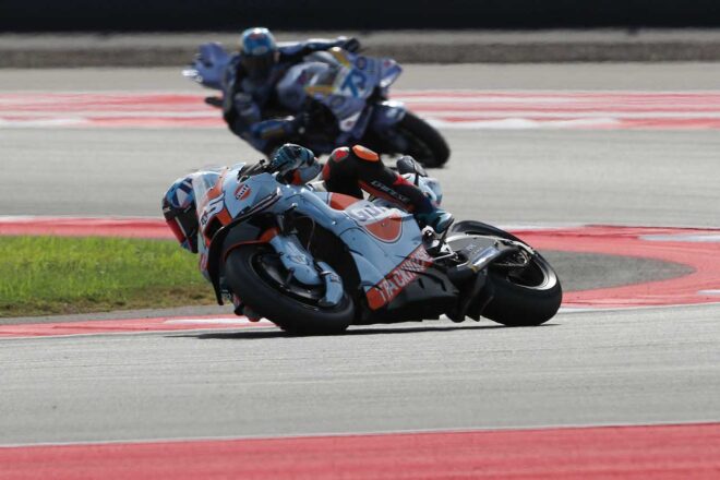 出遅れたベゼッチが猛追しポール・トゥ・ウイン達成。ラウル・フェルナンデスが初メダル獲得／MotoGP第18戦インドネシアGP