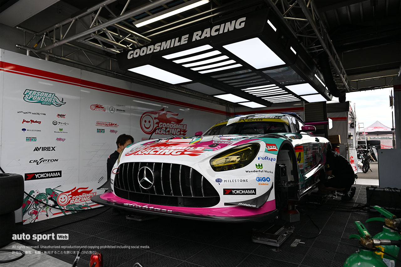 ブログ】大魔神ロゴ入りの佐々木主浩総監督専用チェア。外国人