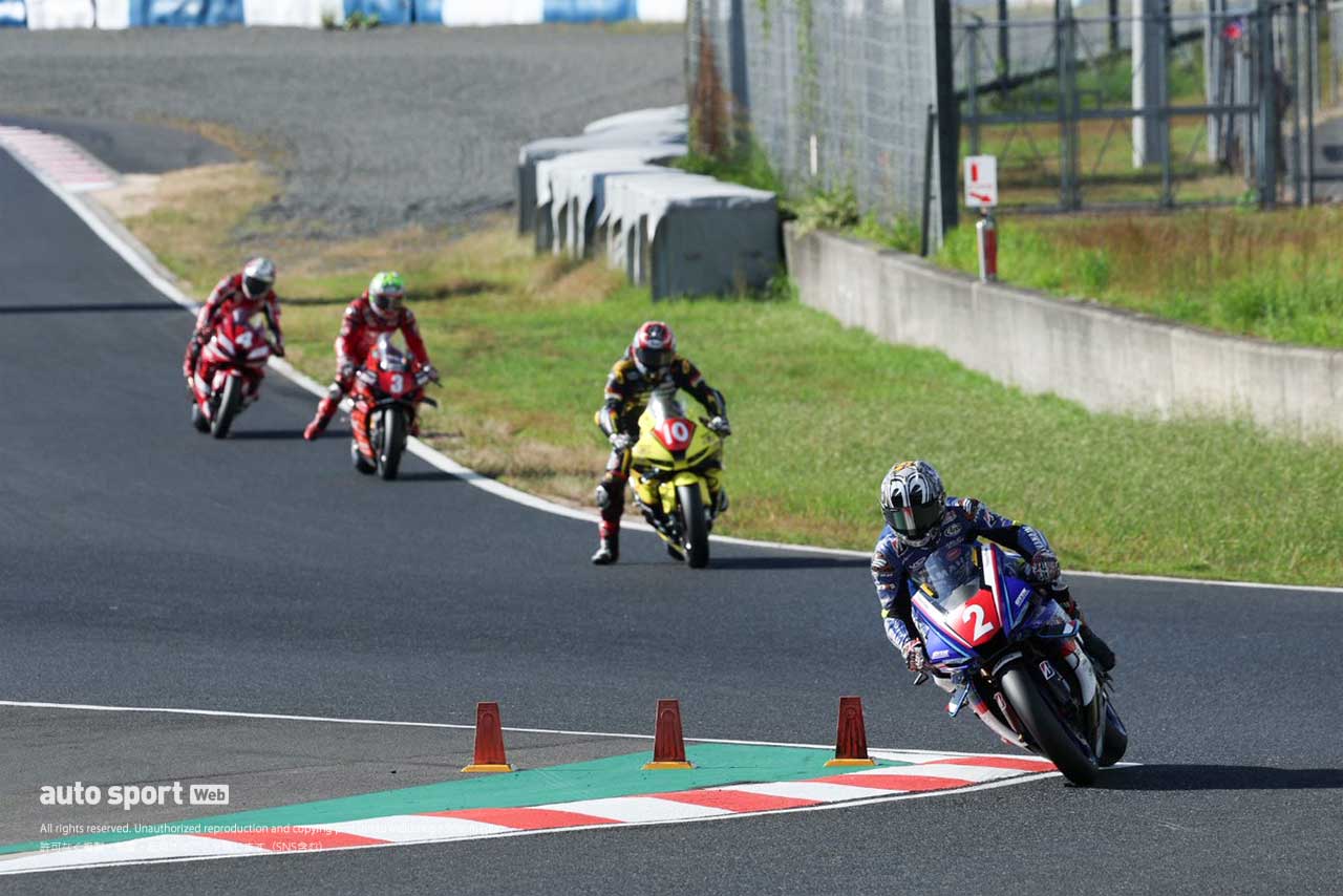 ヤマハ中須賀克行が優勝で13回目のチャンピオン。ダンロップ長島が初表彰台／2025全日本ロード第6戦岡山 JSB1000 決勝