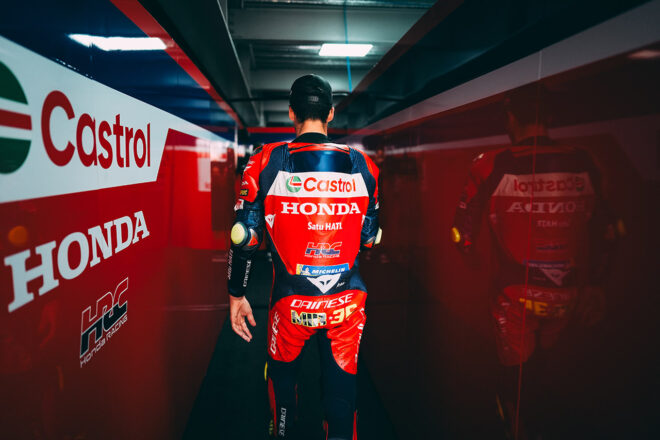 マリーニ、2位争いから接触後退に「無理に仕掛けたように見えた」／第18戦インドネシアGP