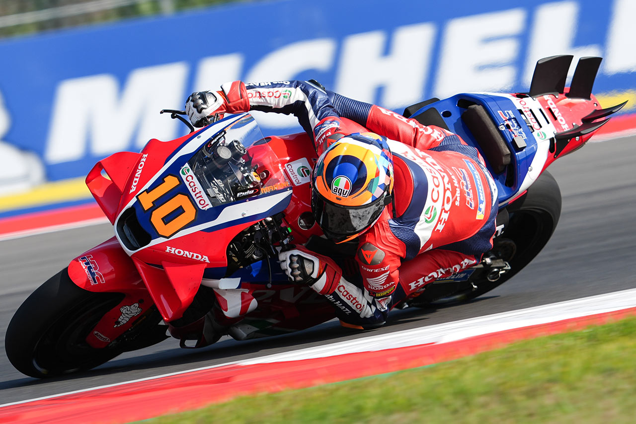 マリーニ、2位争いから接触後退に「無理に仕掛けたように見えた」／第18戦インドネシアGP