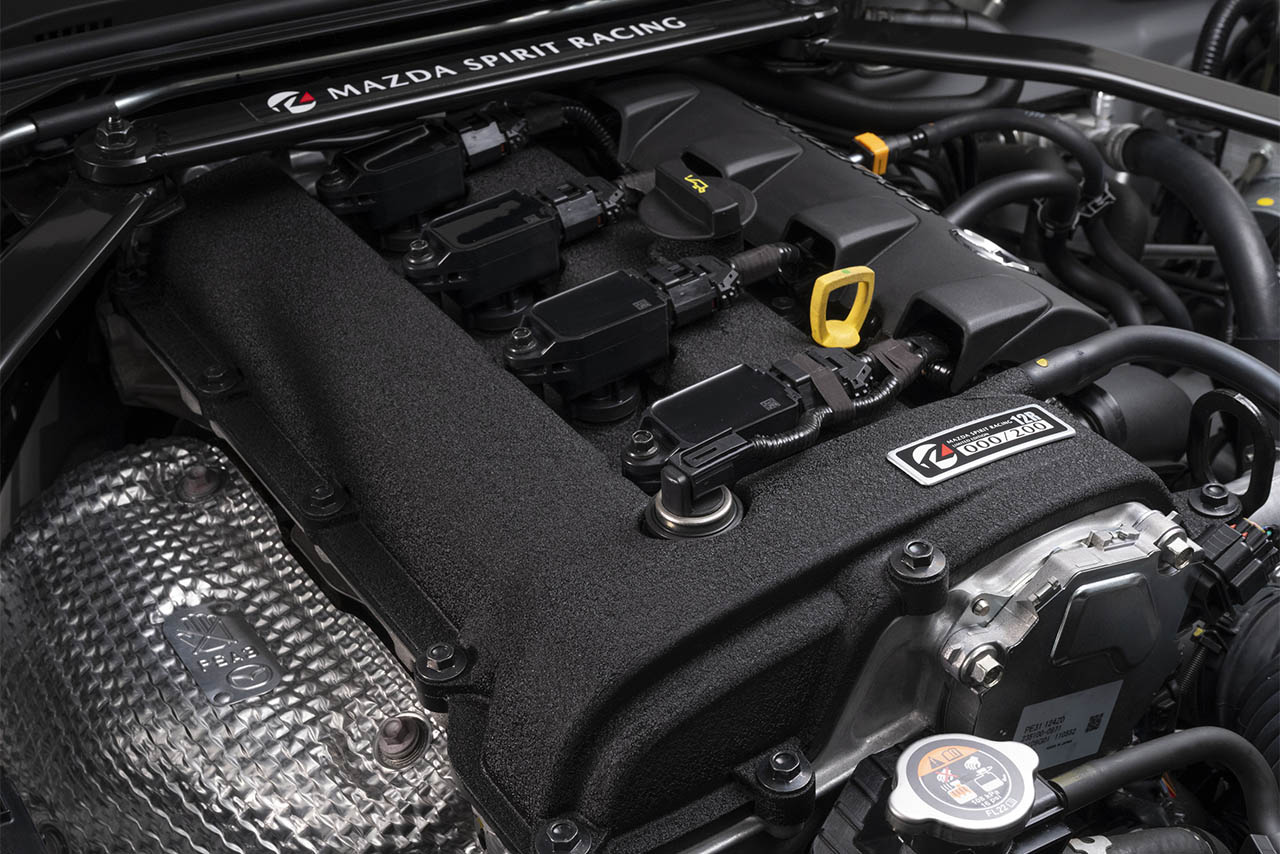 スーパー耐久由来のロードスター特別車『12R』が予約受注開始へ。MAZDA SPIRIT RACING初の市販車登場