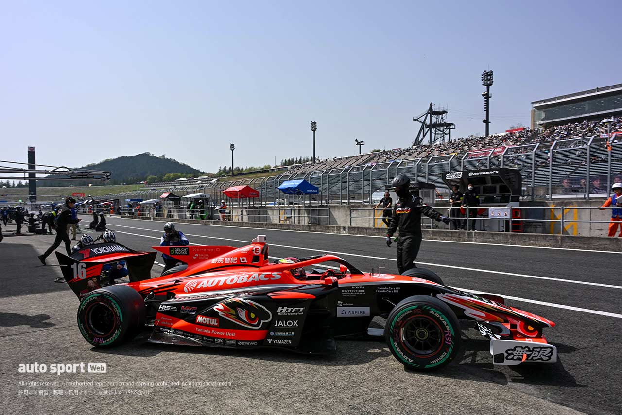 GT用タイヤをスーパーフォーミュラに履かせたらどうなる？　王者・国本雄資が解説するタイヤ使いの“秘技”