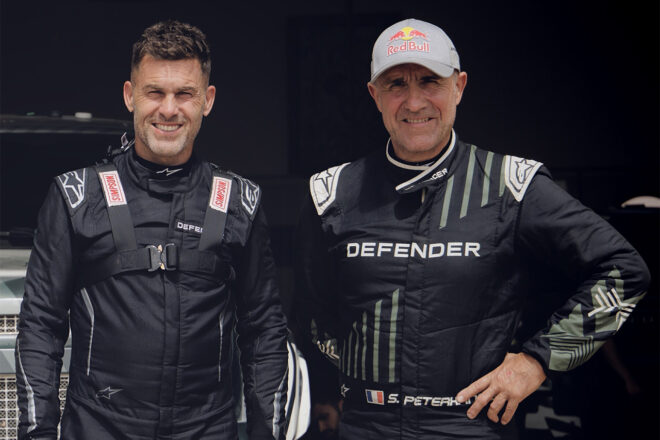 ディフェンダー、ダカールラリー参戦に向け『DAKAR D7X-R』がサハラ砂漠でテスト。JLRマネージング・ディレクターも決定