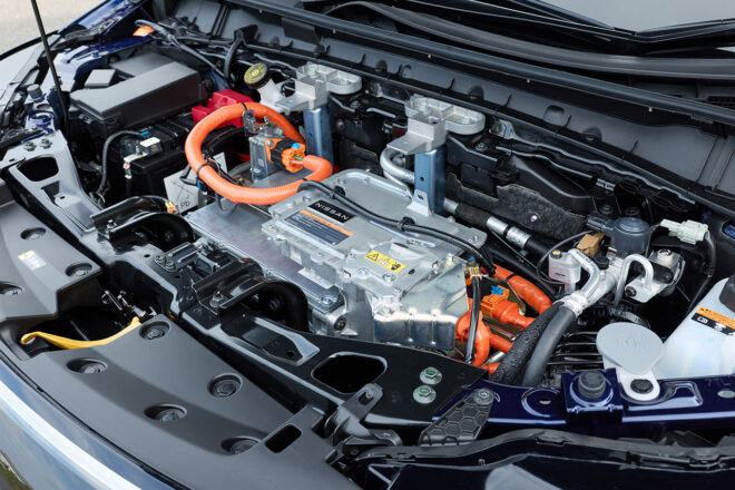 ニッサン、新型『リーフ』の日本仕様“B7”を発表。最大充電走行距離702kmを実現、価格は518万円から