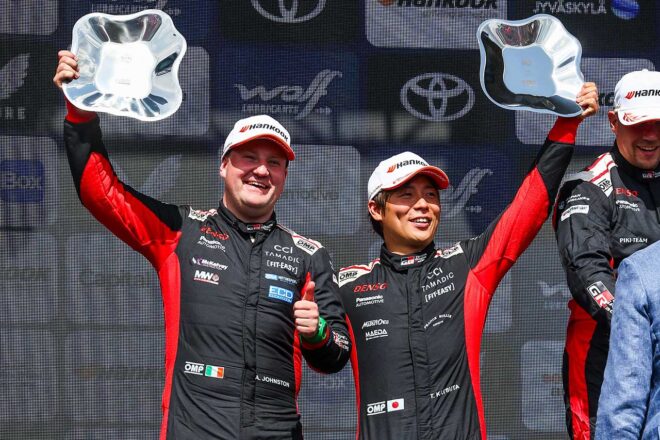 勝田貴元とアーロン・ジョンストン