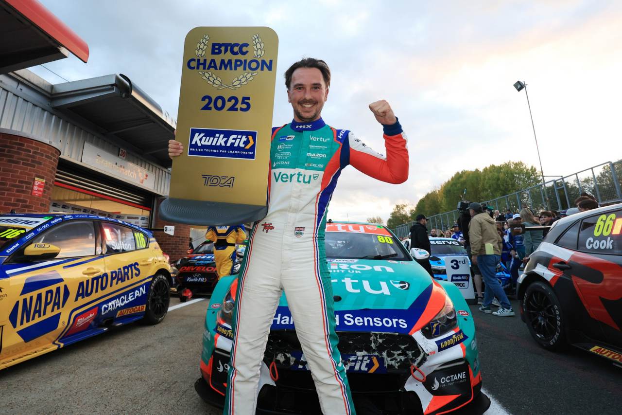 イングラムが自身2度目の戴冠。トヨタ・カローラのクックも激動の1年を勝利で締める／BTCC最終戦
