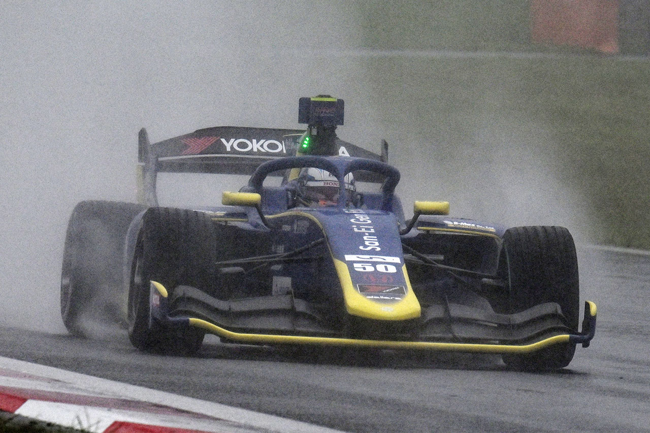 SF第9戦富士でまさかのトラブルに見舞われた小出峻「手で取ったらデカすぎて良い意味で怒りがなくなりました」