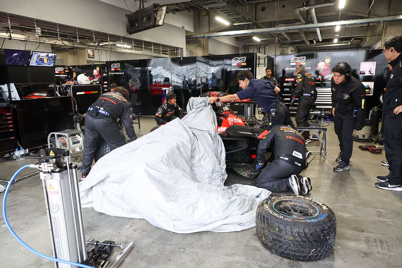 岩佐歩夢（TEAM MUGEN）