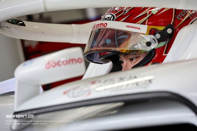 牧野任祐、ウエットパッチの残る路面でポール獲得「まとめるなら1周目。想定通りでした」【SF第10戦富士予選会見】