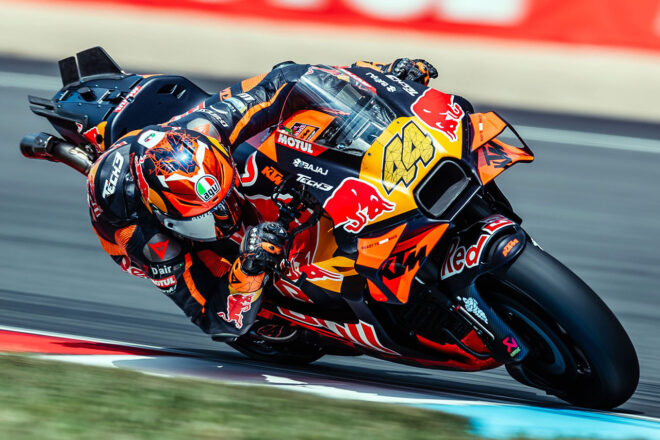 黒龍ミラボレアス 黒龍”ミラボレアス』が睨む。ドゥカティ、モンスターハンター20