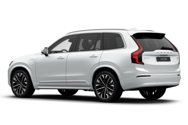 ボルボ、人気SUV『XC90／XC60』に特別な装いのモデルを設定。電動『EX40』には最終特別仕様車も