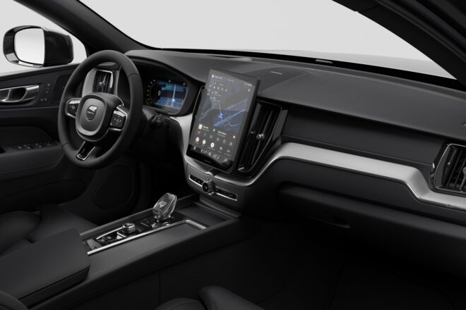 ボルボ、人気SUV『XC90／XC60』に特別な装いのモデルを設定。電動『EX40』には最終特別仕様車も