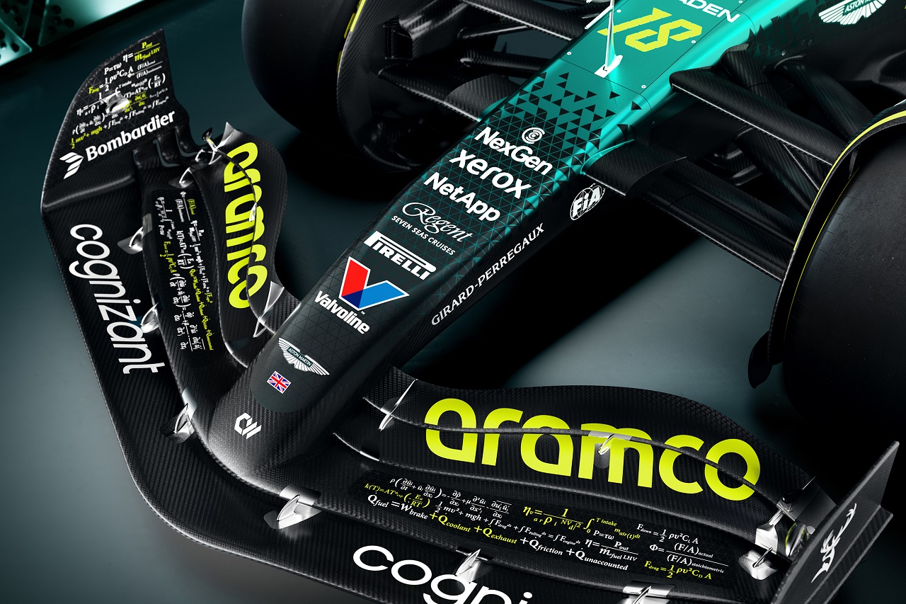 アストンマーティンAMR25