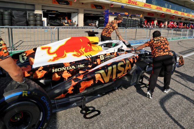 1/18 レッドブル・レーシング RB7 セバスチャン・ベッテル 日本ＧＰ 1/18 レッドブル・レーシング RB7 セバスチャン・ベッテル 日本