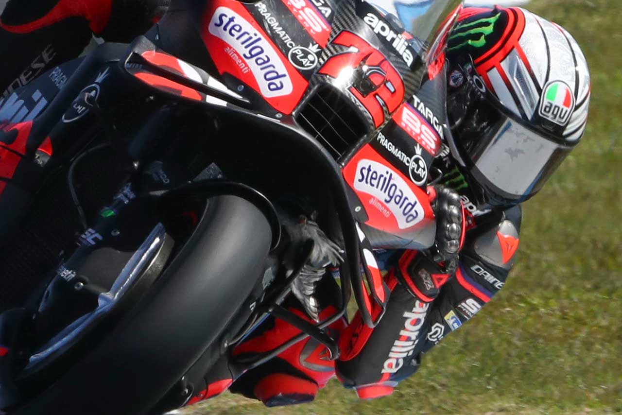 鳥に衝突もベゼッチがスプリントを制す。好調ラウル・フェルナンデスが2位／MotoGP第19戦オーストラリアGP