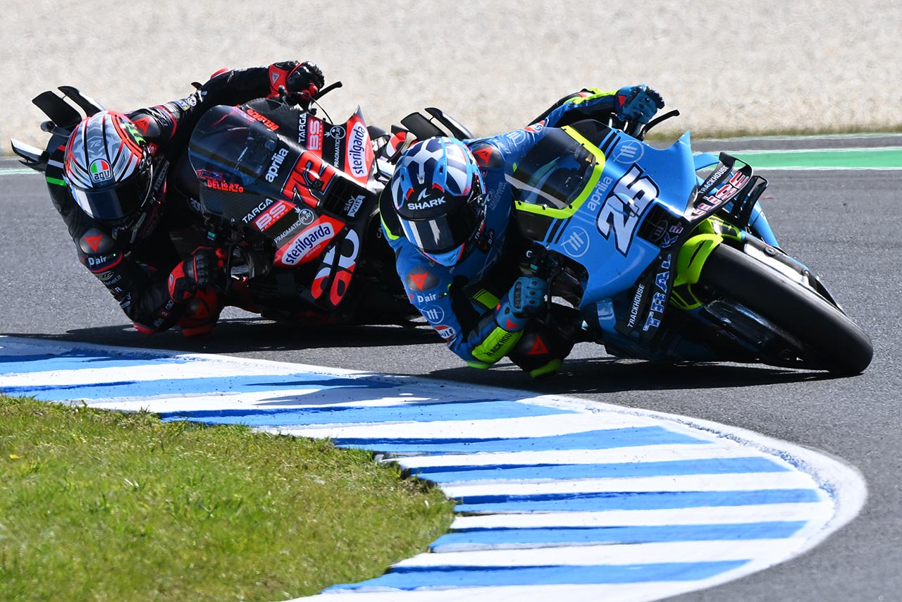 ラウル・フェルナンデスが歓喜の初優勝。挽回のベゼッチはペナルティ跳ねのけ表彰台獲得／第19戦オーストラリアGP