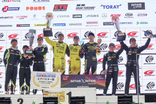 GT300クラス表彰式　2025スーパーGT第7戦オートポリス