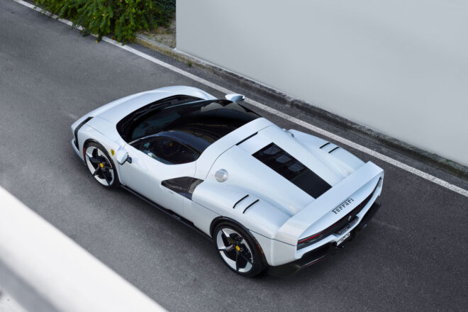 バング フェラーリ フェラーリなのに「パン屋のバン」と蔑称！ 「250GT」は失敗作な