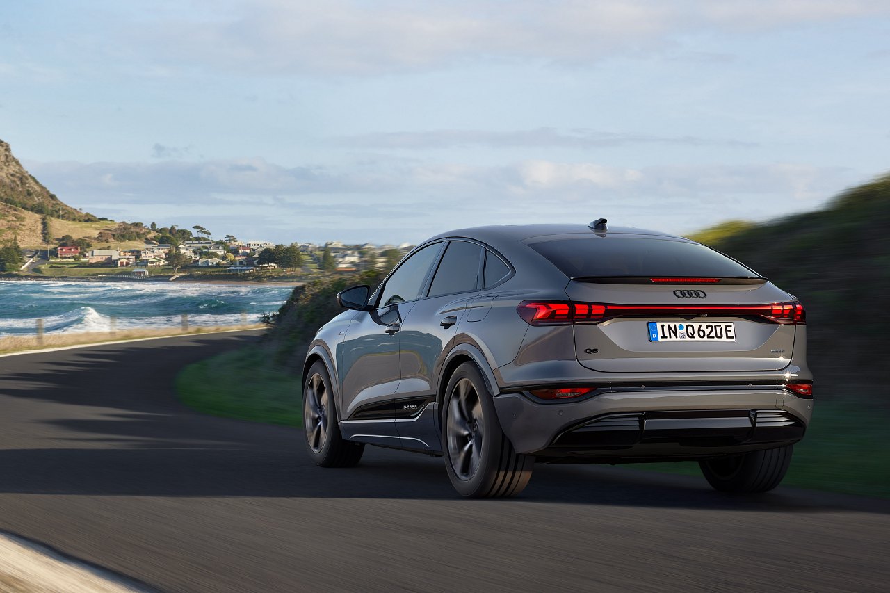 アウディ、電動『Q6 e-tron』にSUVクーペのSportbackを追加。世界的な販売記念限定車も導入
