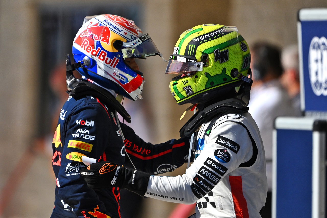 優勝したマックス・フェルスタッペン(レッドブル)と2位ランド・ノリス(マクラーレン)